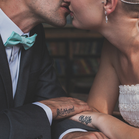 antique grounds wedding | ©The Paper Deer Photography | thepaperdeer.ca