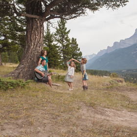 rocky mountains family photography | ©The Paper Deer Photography | thepaperdeer.ca
